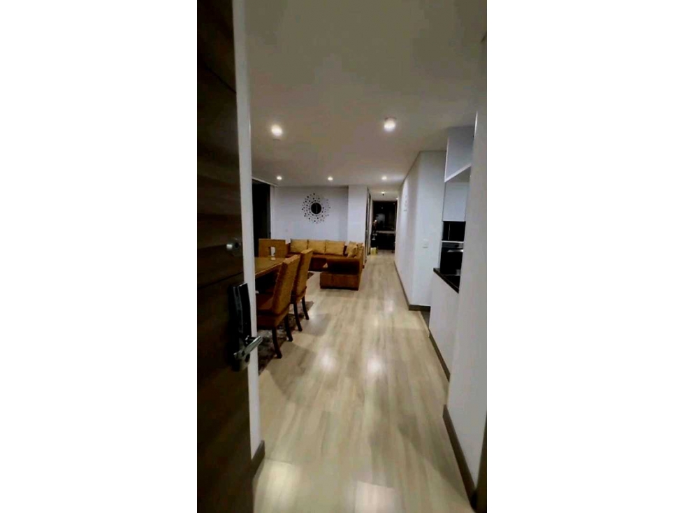 EXCLUSIVO APARTAMENTO EL POBLADO