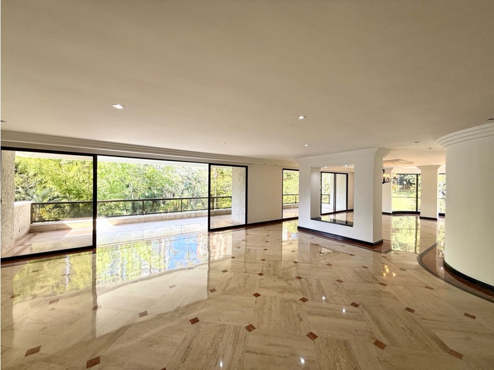 Exclusivo Apartamento en Arriendo sector El Poblado San Lucas | 450 m² — foto 2