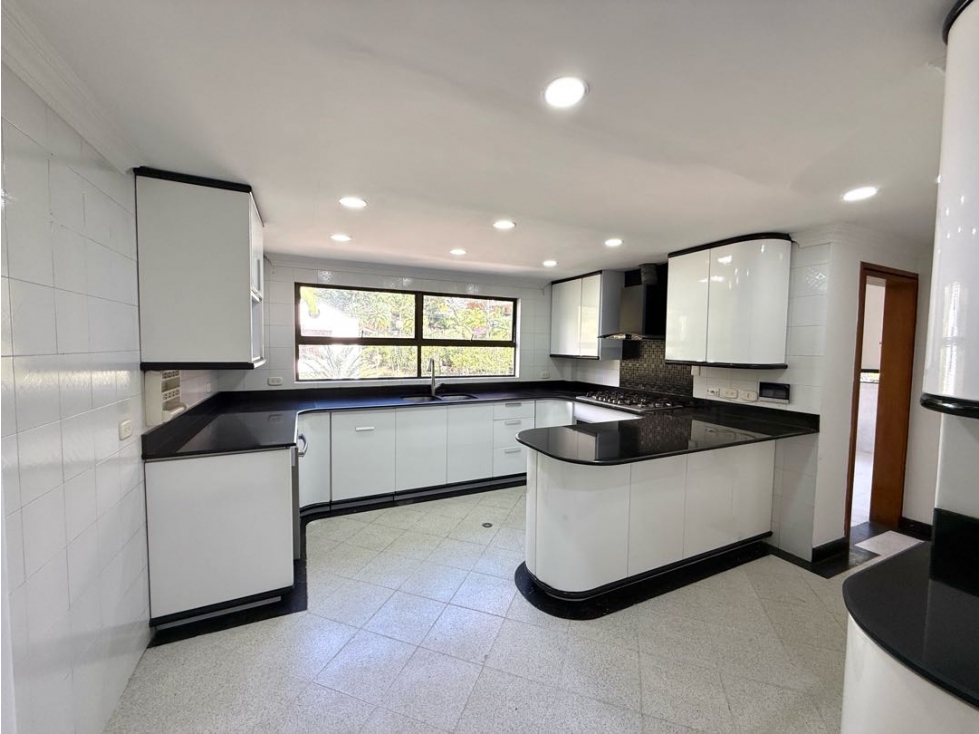 Exclusivo Apartamento en Arriendo sector El Poblado San Lucas | 450 m² — foto 5