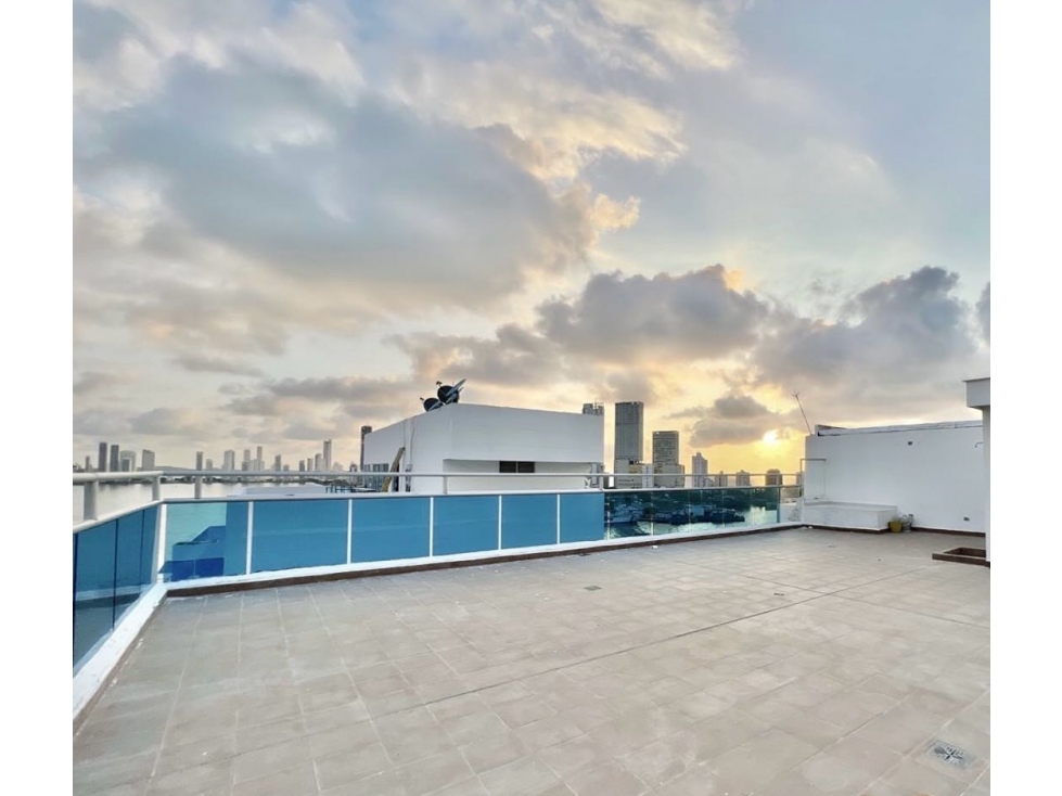 Exclusivo apartamento en Cartagena vista a la bahía unidad completa