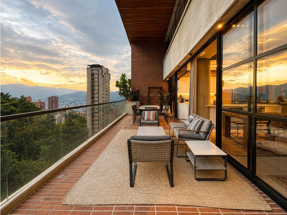 EXCLUSIVO APARTAMENTO CON TERRAZA DOBLE ALTURA | EL TESORO — foto 3