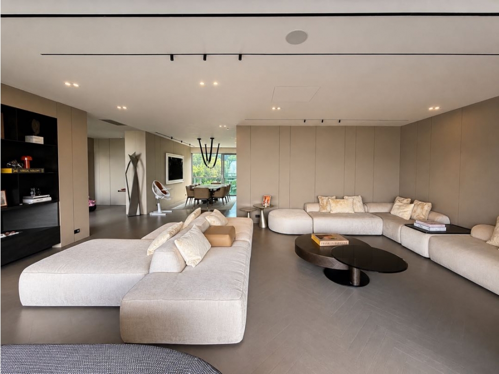 Exclusivo apartamento en venta - Los Balsos — foto 2