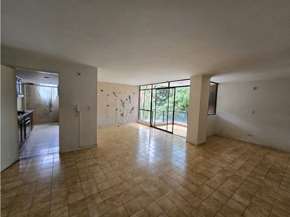 EXCLUSIVO APARTAMENTO POBLADO PATIO BONITO — foto 4