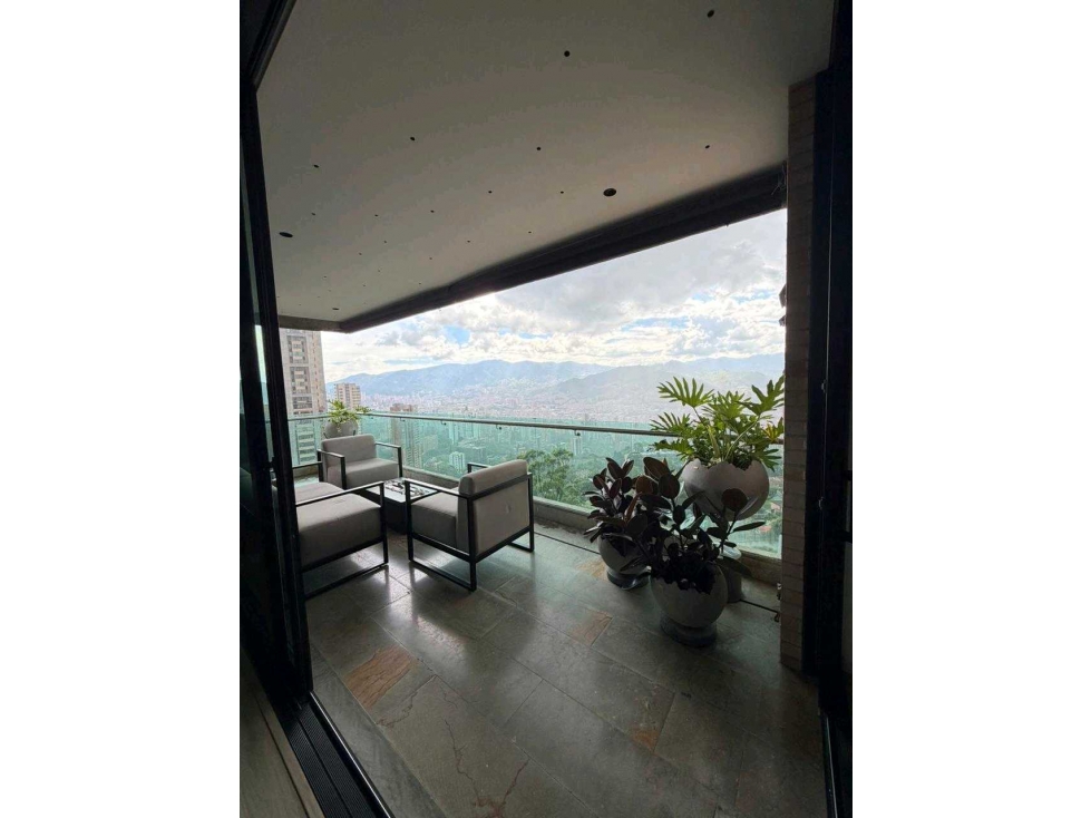 Exclusivo Apartamento Poblado Balsos 186m2 2100 Mill — foto 2