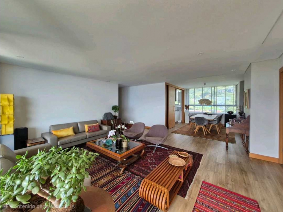 Exclusivo Apartamento en venta.LOS BOSQUES, EL POBLADO MEDELLI N