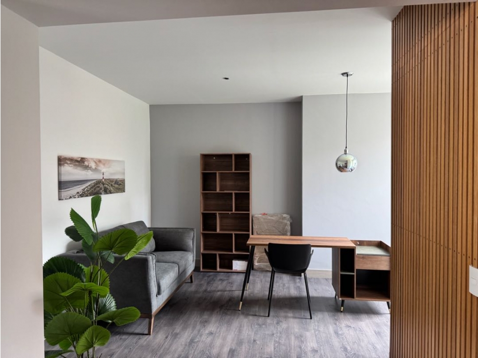EXCLUSIVO APTO COMPLETAMENTE REMODELANDO EN EL POBLADO. PISO 10 — foto 4