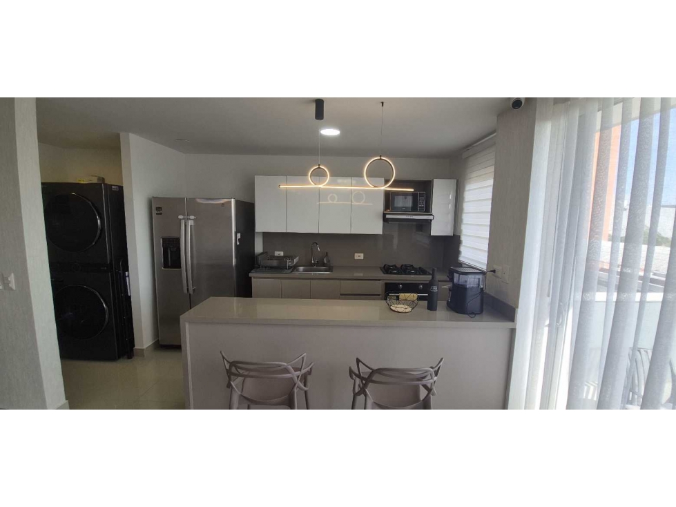 EXCLUSIVO APTO EN ARRIENDO AMOBLADO 105 MTS PORTAL DE GENOVÉS PISO ALT — foto 4
