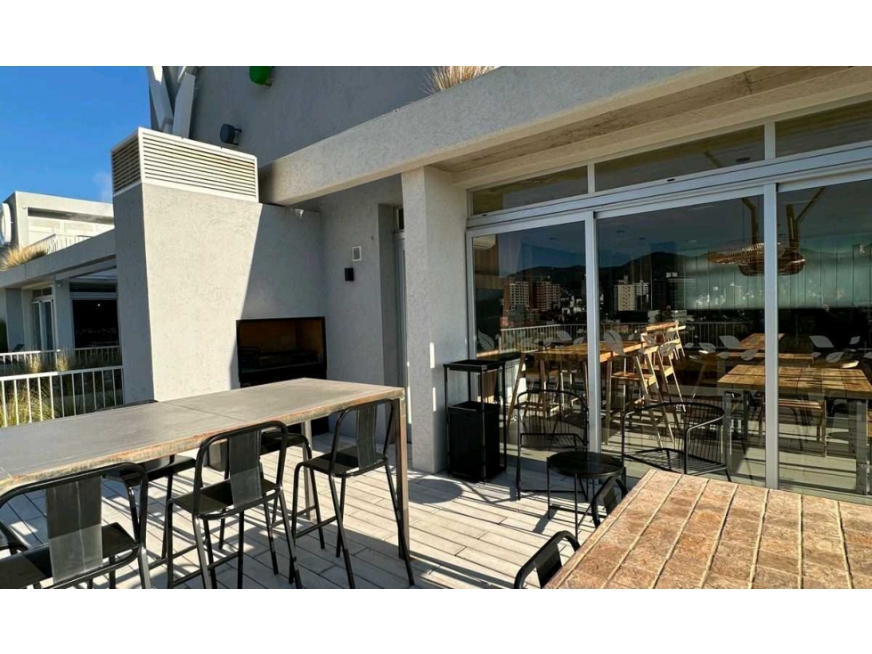 STEFANO V, DEPARTAMENTO DE CATEGORIA 3 DORMITORIOS, VISTA AL LAGO — foto 4