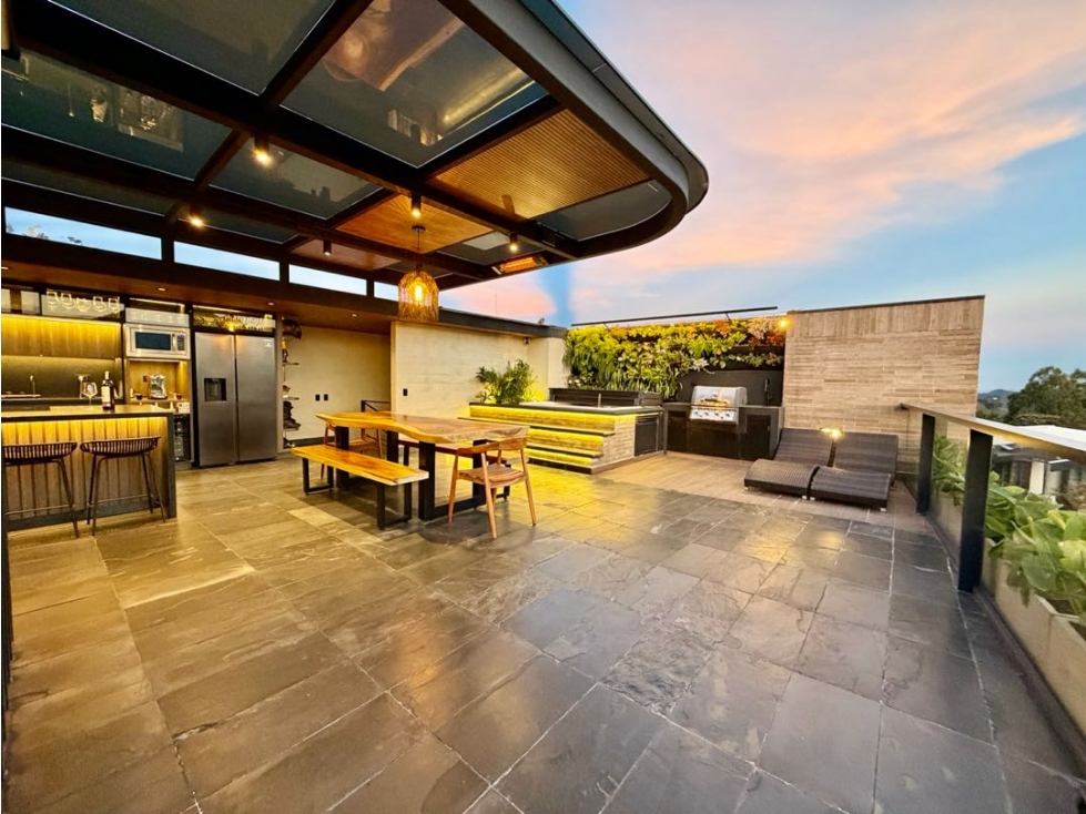 EXCLUSIVO PENTHOUSE REMODELADO EN EL ALTO DE LAS PALMAS (ENVIGADO) — foto 6
