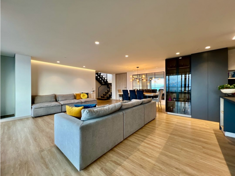 EXCLUSIVO Y MODERNO PENTHOUSE EN ENVIGADO. LA INTERMEDIA — foto 4