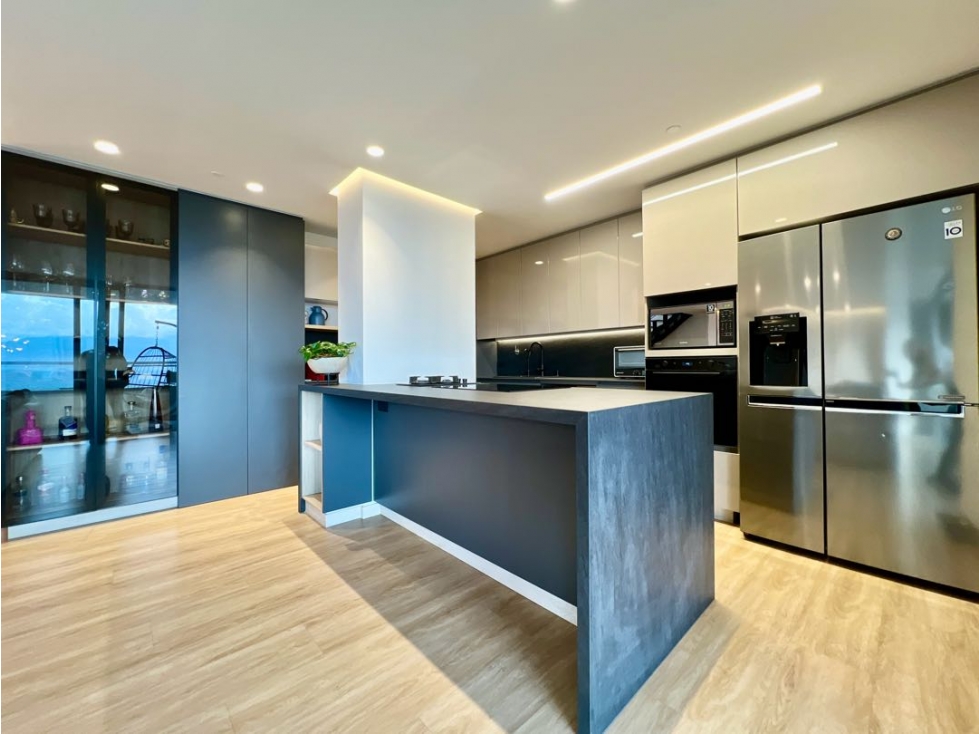 EXCLUSIVO Y MODERNO PENTHOUSE EN ENVIGADO. LA INTERMEDIA — foto 6