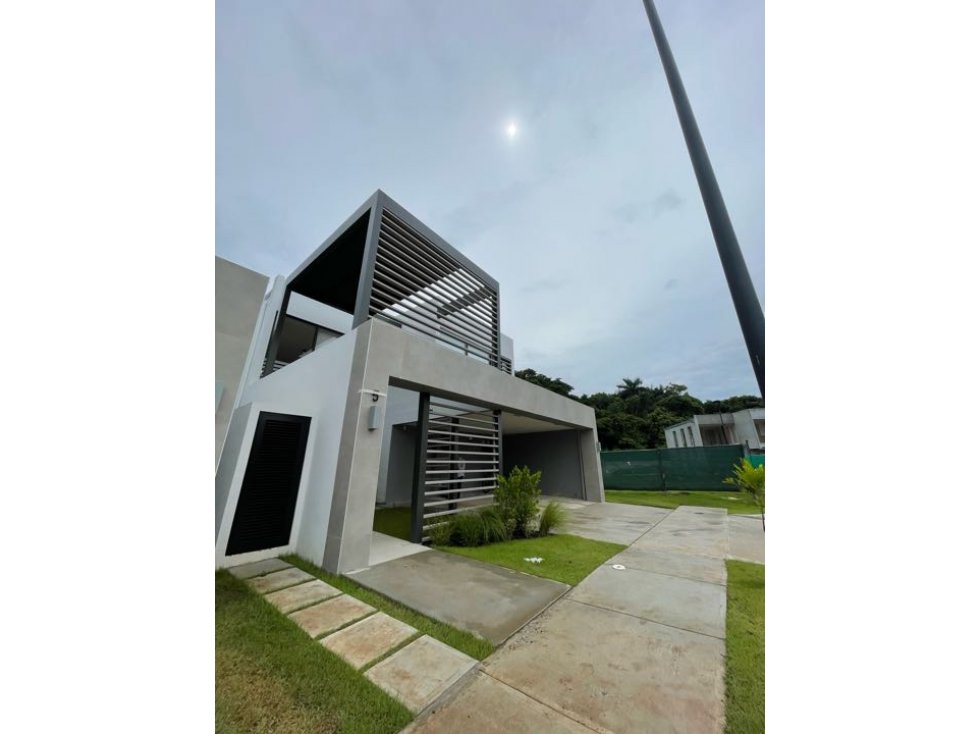 SE VENDE CASA UNIFAMILIAR EN PANAMA PACIFICO/ piscina opcional/ B1 — foto 2