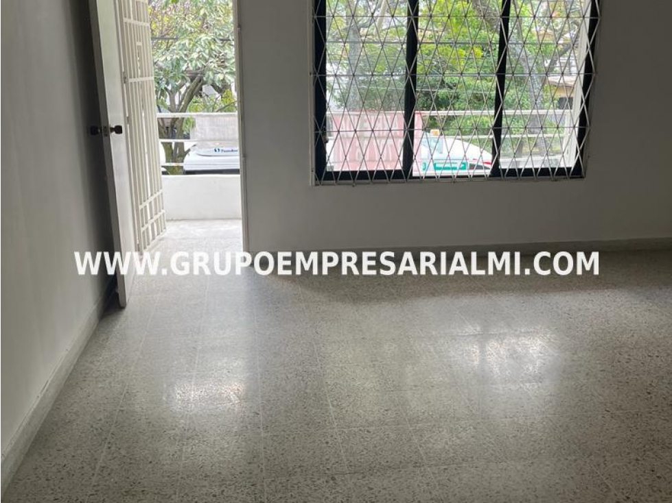 FABULOSA BODEGA EN ARRIENDO - SECTOR BELÉN COD: 30158 - 3