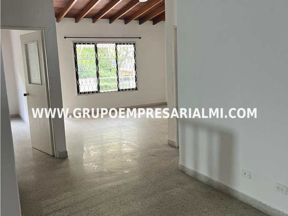 FABULOSA BODEGA EN ARRIENDO - SECTOR BELÉN COD: 30158 - 4