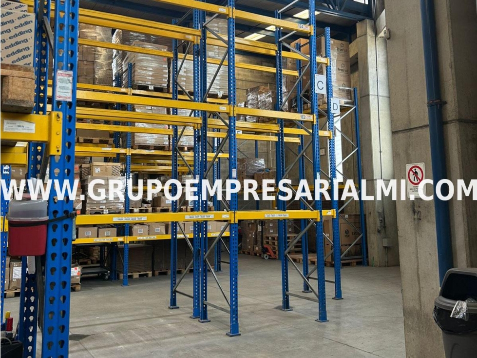 FABULOSA BODEGA EN ARRIENDO - SECTOR ANCÓN SUR COD: 32579 - 4