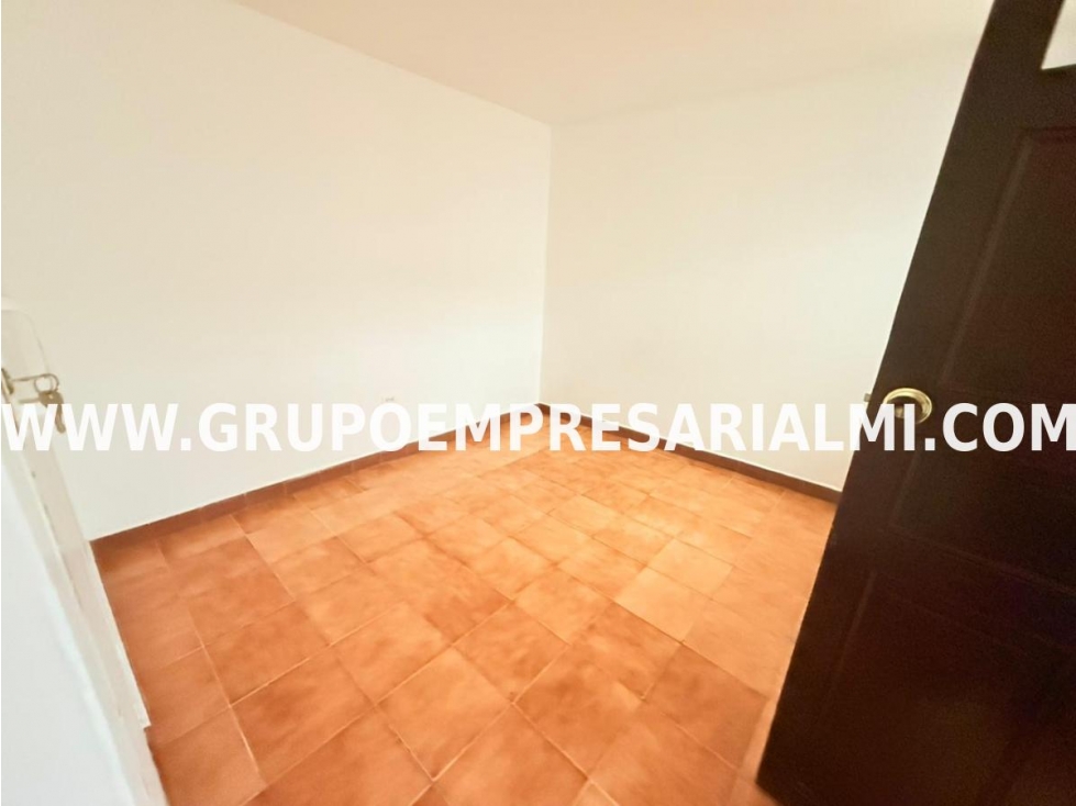 FABULOSA CASA BIFAMILIAR EN ARRIENDO - SECTOR GUAYABAL COD: 31122 — foto 5