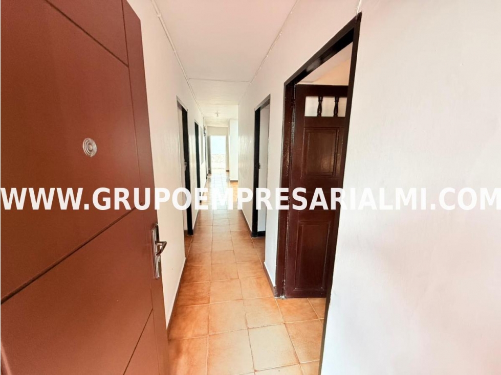 FABULOSA CASA BIFAMILIAR EN ARRIENDO - SECTOR GUAYABAL COD: 31122 — foto 4