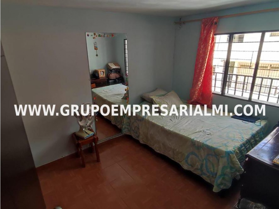 FABULOSA CASA BIFAMILIAR EN VENTA - SECTOR CASTILLA COD: 28283 — foto 6