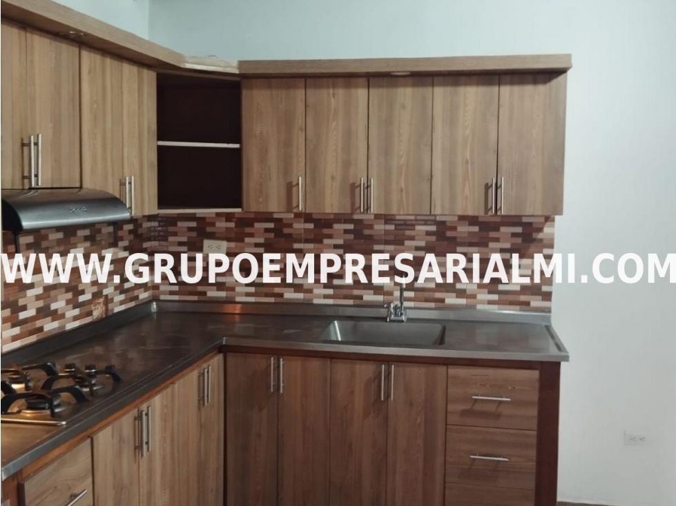 FABULOSA CASA BIFAMILIAR EN VENTA - SECTOR DOCE DE OCTUBRE COD: 33301 — foto 2