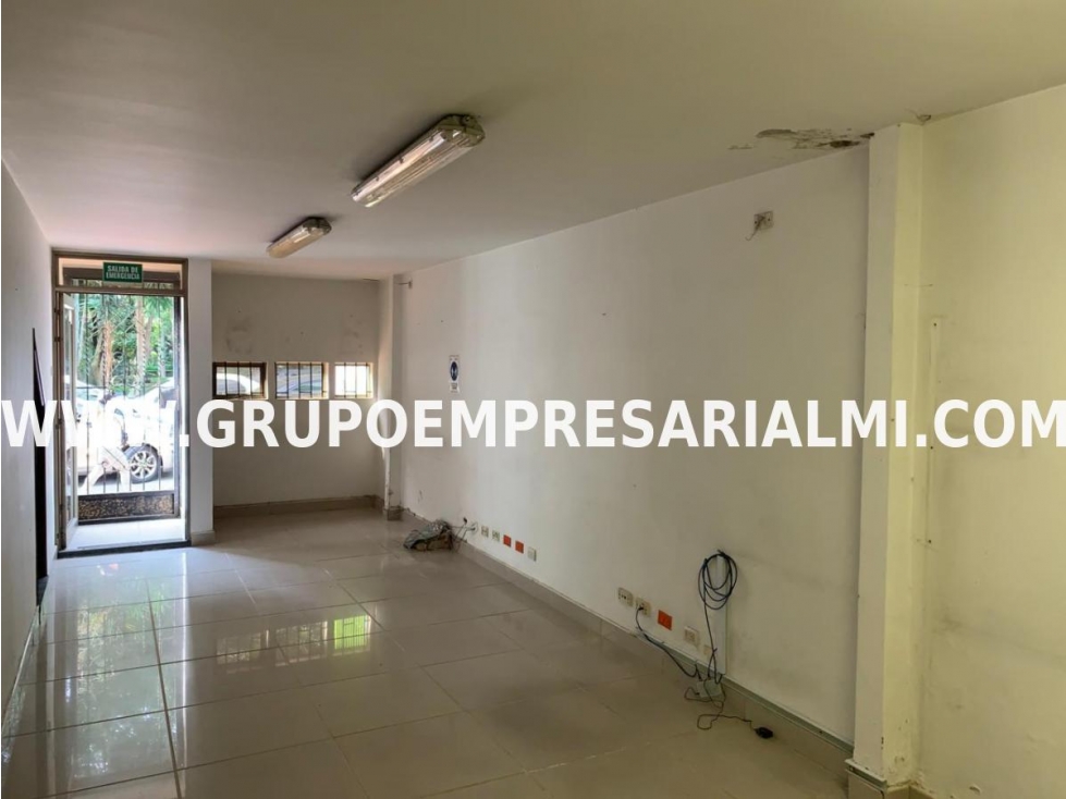 FABULOSA CASA COMERCIAL EN ARRIENDO - SECTOR EL NOGAL COD: 33566 - 3