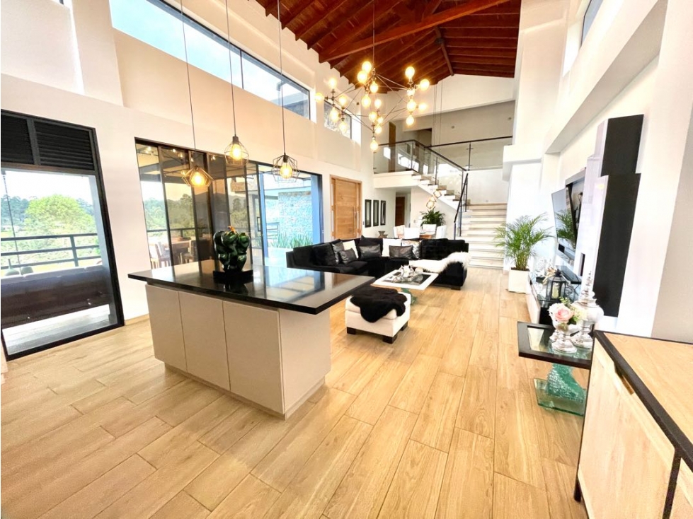 Fabulosa Casa en el Retiro cerca a medellin en arriendo - 2