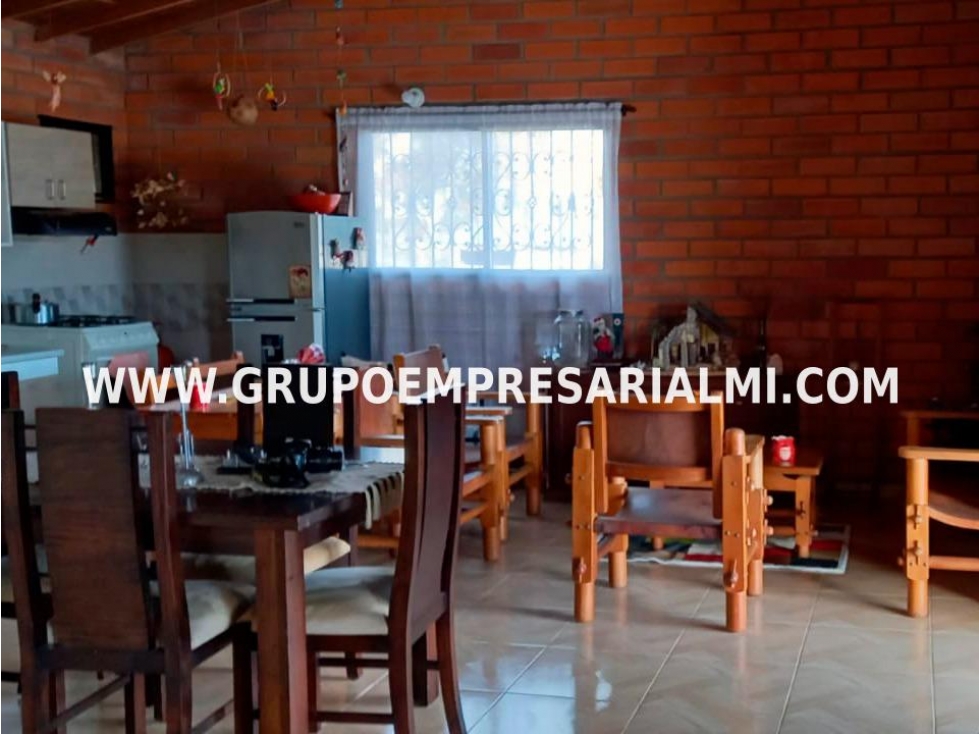 FABULOSA CASA FINCA EN VENTA - SECTOR EL RETIRO COD: 33346 — foto 2