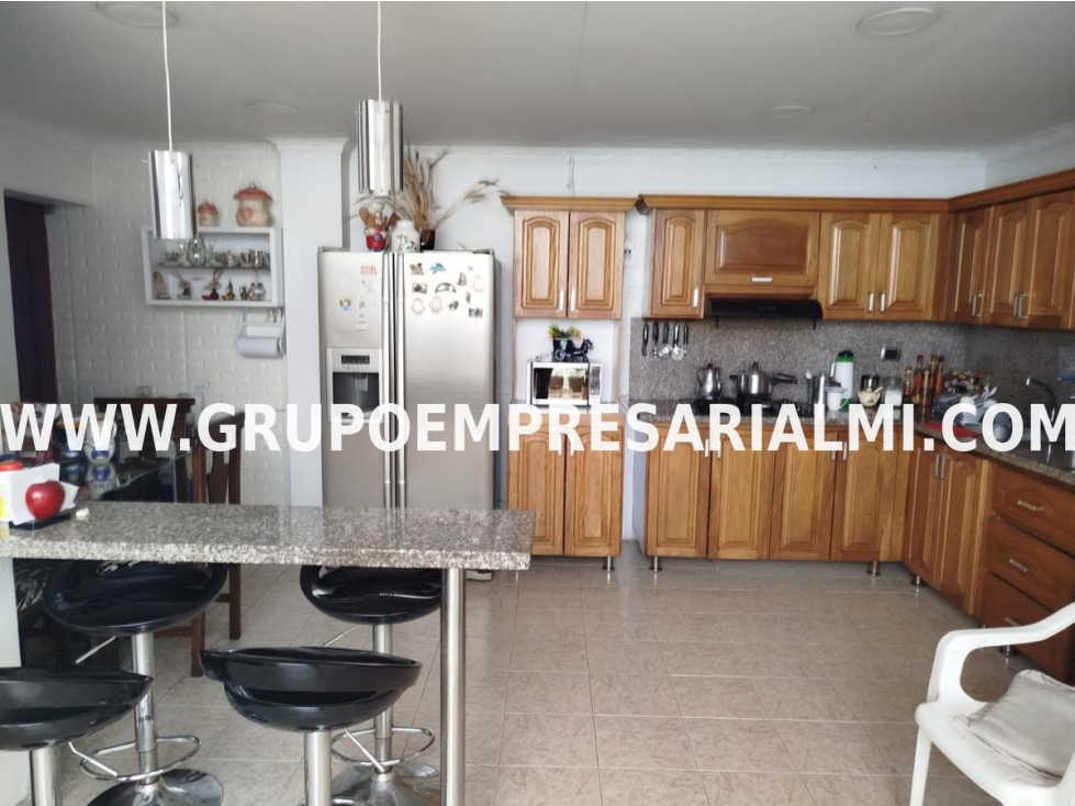 FABULOSA CASA LOTE EN VENTA - SECTOR MANRIQUE COD: 33105 — foto 2
