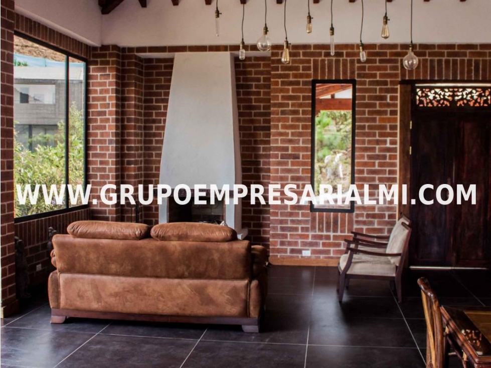 FABULOSA CASA UNIFAMILIAR EN ARRIENDO - SECTOR EL ESCOBERO COD: 31565