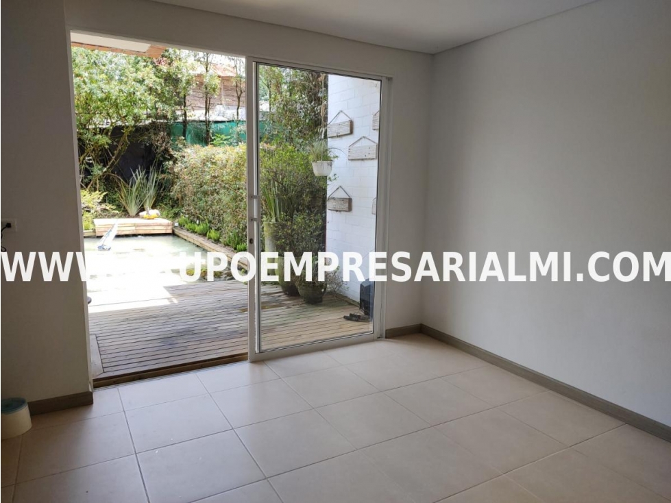 FABULOSA CASA UNIFAMILIAR EN VENTA - SECTOR EL RETIRO COD: 33504