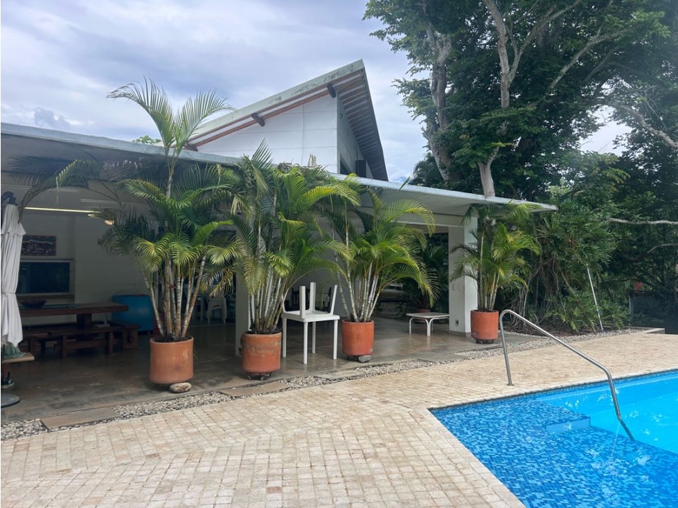 FABULOSA FINCA EN SAN JERÓNIMO A PUERTA CERRADA — foto 3