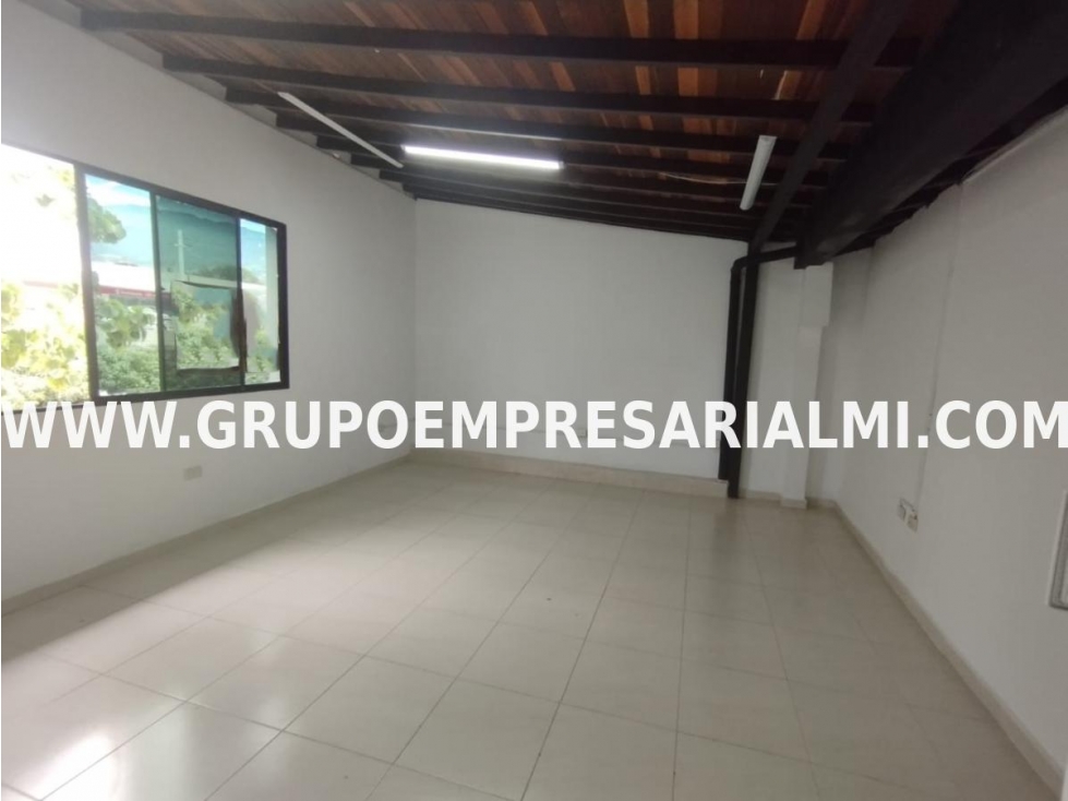 FABULOSA OFICINA EN ARRIENDO - SECTOR SURAMERICANA COD: 29926 - 3