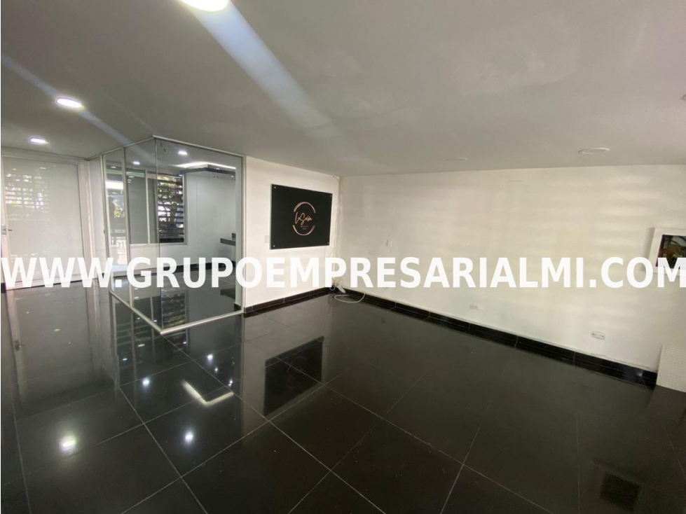 FABULOSA OFICINA EN ARRIENDO - SECTOR SURAMERICANA COD: 30052 - 3