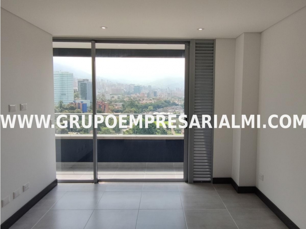 FABULOSO APARTAESTUDIO EN ARRIENDO - SECTOR CIUDAD DEL RÍO COD: 32075