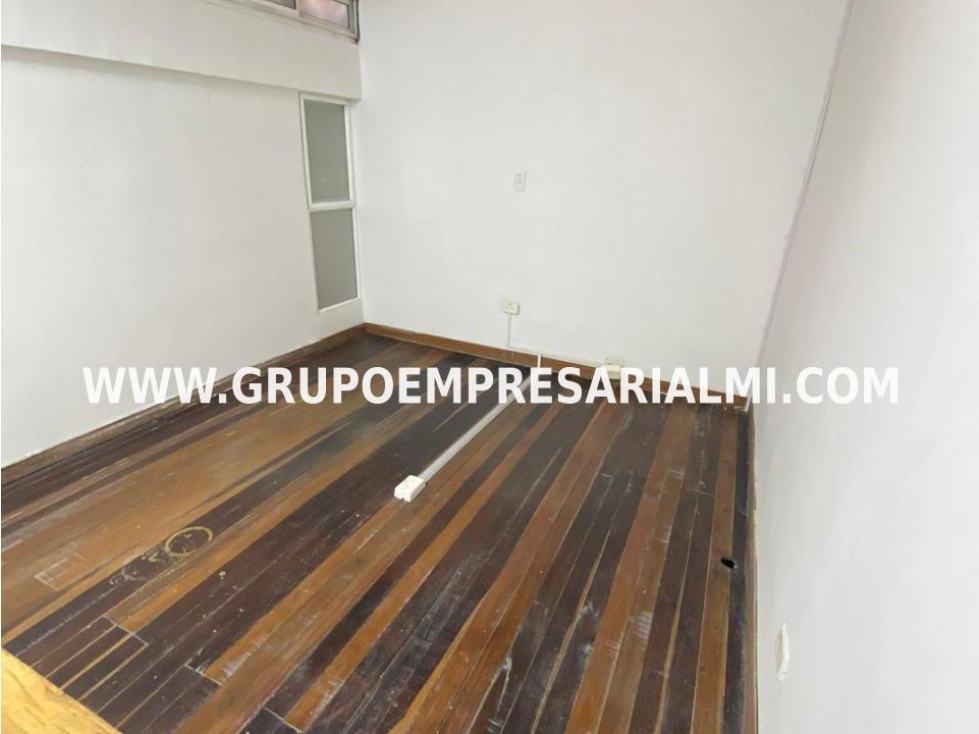 FABULOSO APARTAMENTO DÚPLEX EN ARRIENDO - SECTOR LAURELES COD: 32985 — foto 6