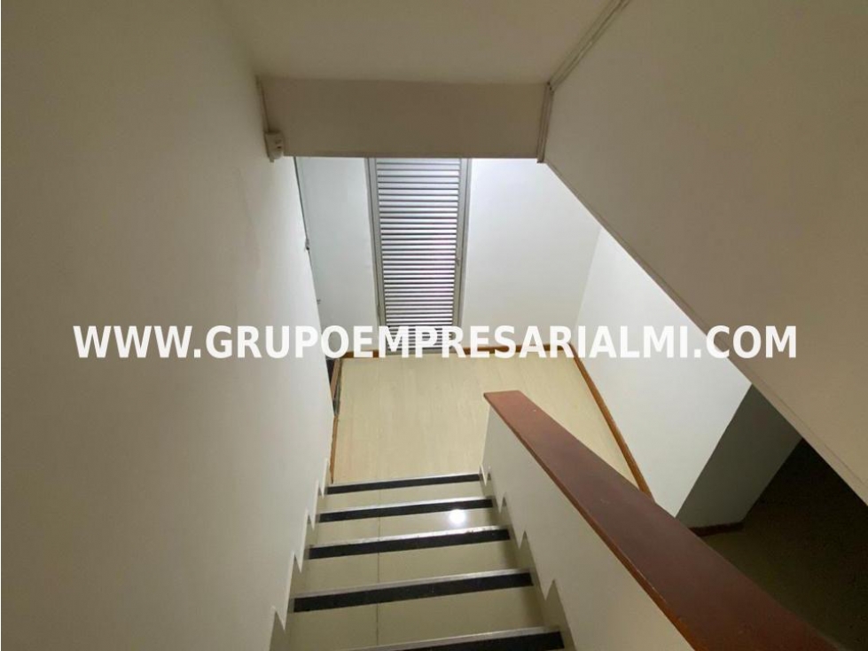 FABULOSO APARTAMENTO DÚPLEX EN ARRIENDO - SECTOR LAURELES COD: 32985 — foto 5