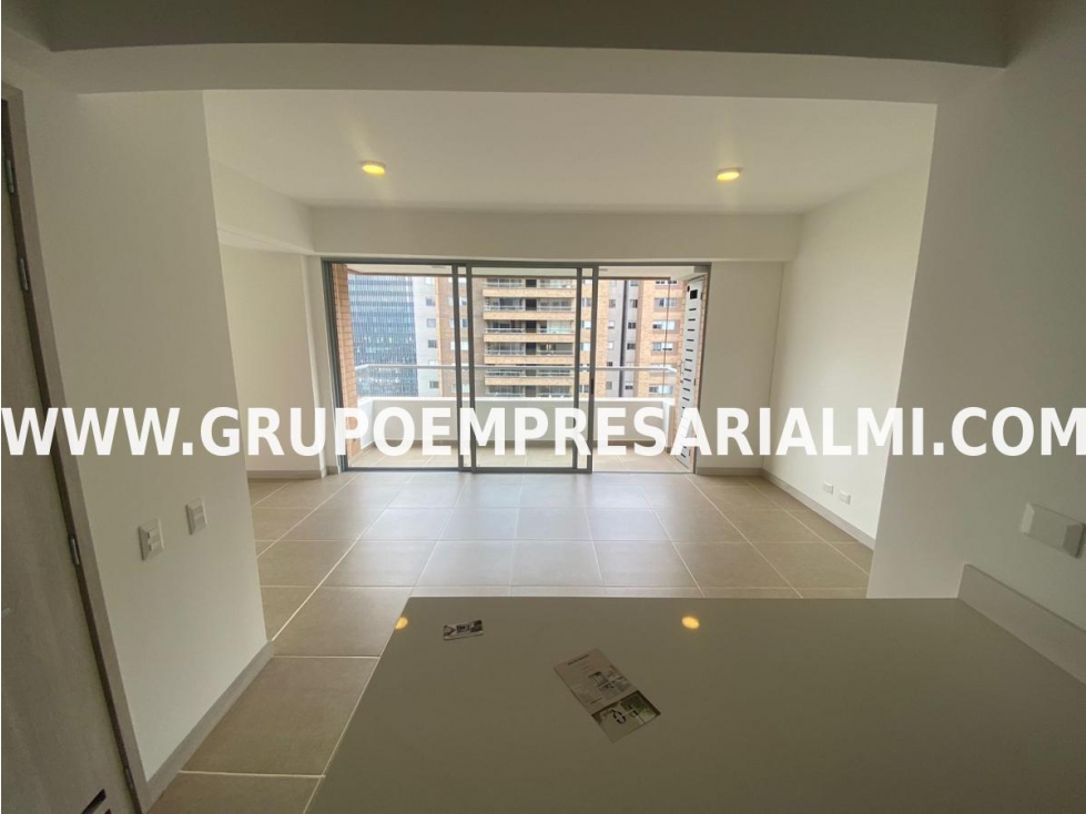 FABULOSO APARTAMENTO EN ARRIENDO - SECTOR CIUDAD DEL RÍO COD: 30928 — foto 2