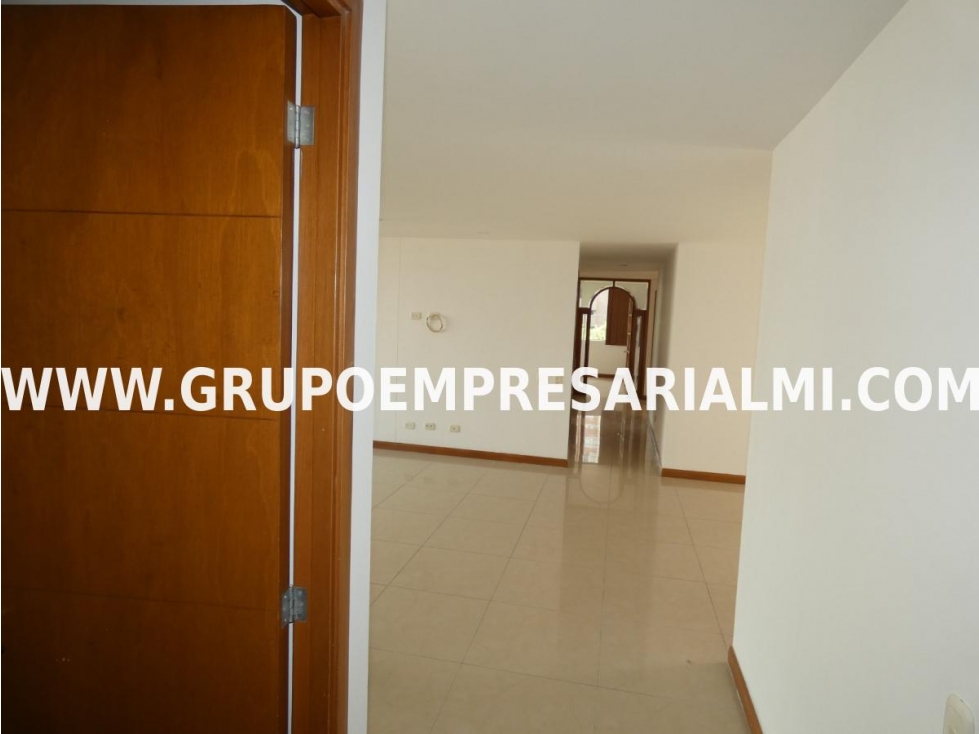 FABULOSO APARTAMENTO EN ARRIENDO - SECTOR EL TESORO COD: 31112 — foto 4