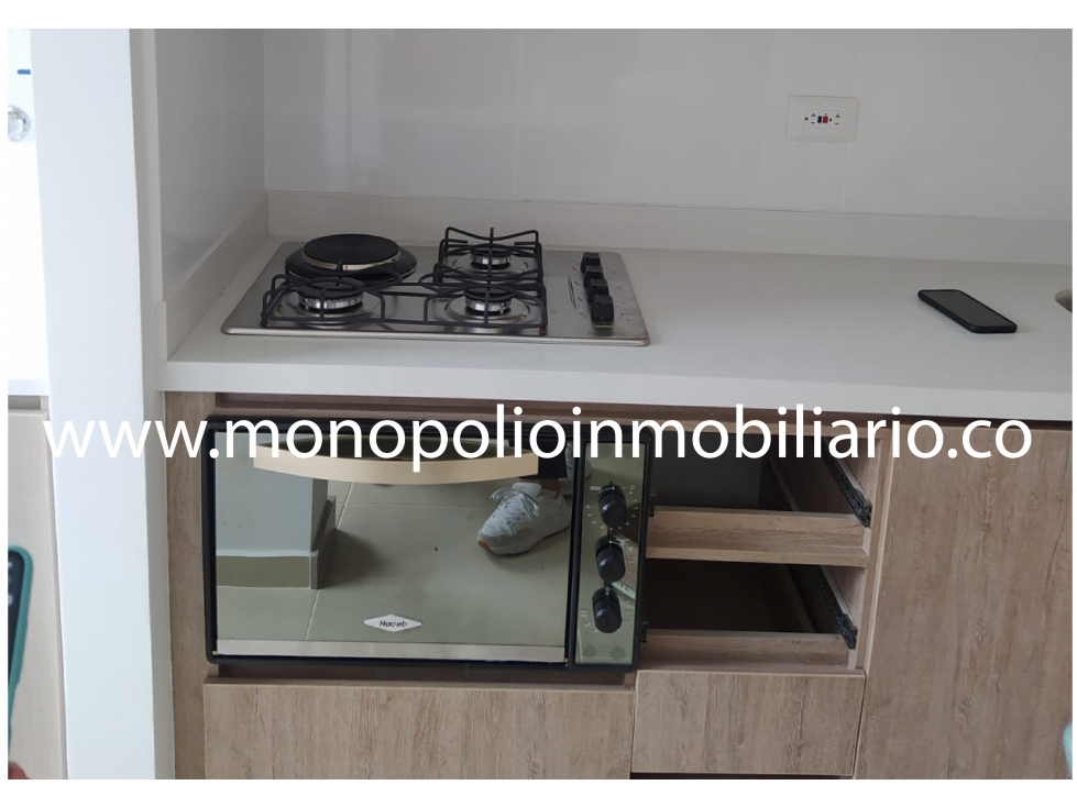 FABULOSO APARTAMENTO EN ARRIENDO - SECTOR LOS ALCÁZARES COD: 26342 — foto 4