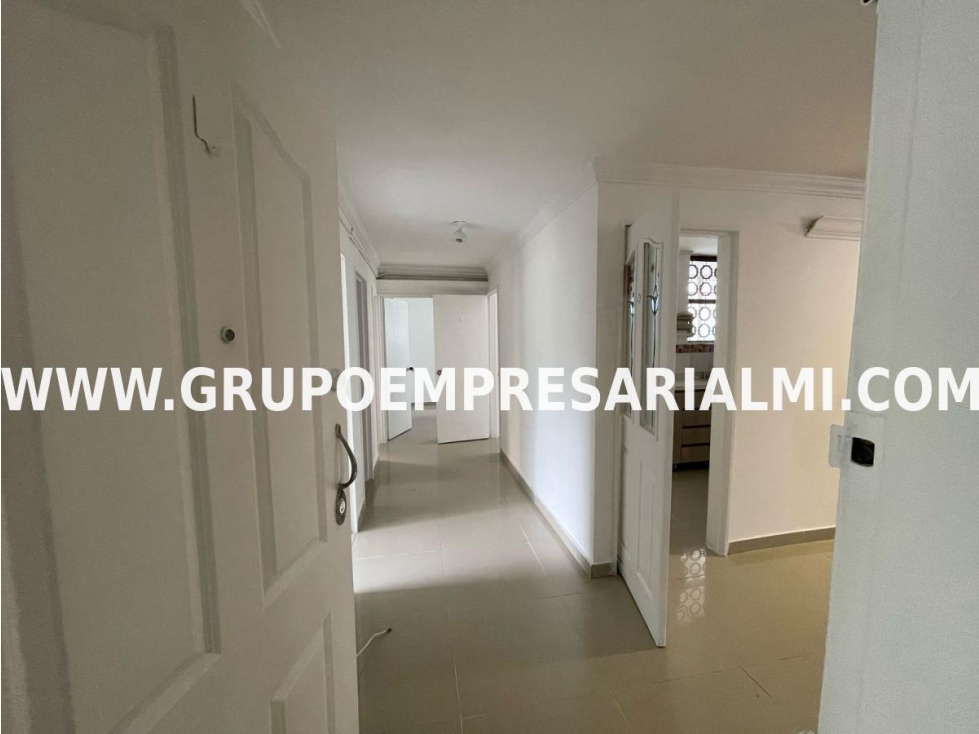 FABULOSO APARTAMENTO EN ARRIENDO - SECTOR LAURELES COD: 31940
