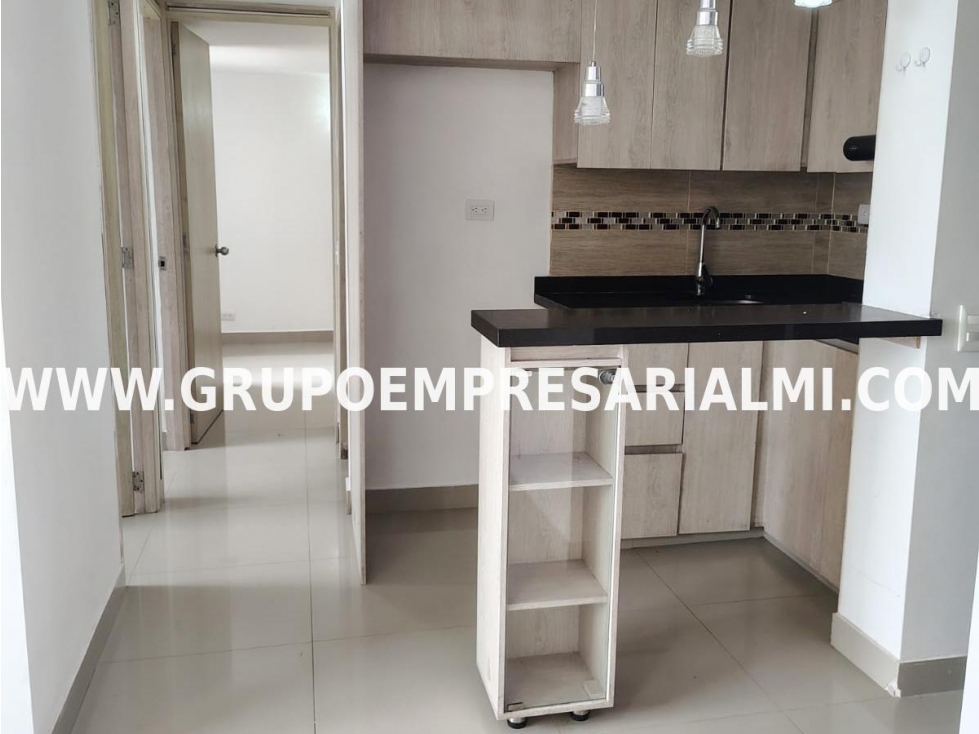 FABULOSO APARTAMENTO EN ARRIENDO - SECTOR PAJARITO COD: 31978