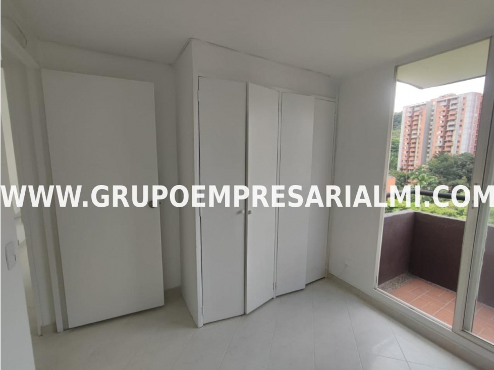FABULOSO APARTAMENTO EN ARRIENDO - SECTOR CASTROPOL COD: 32166 — foto 4