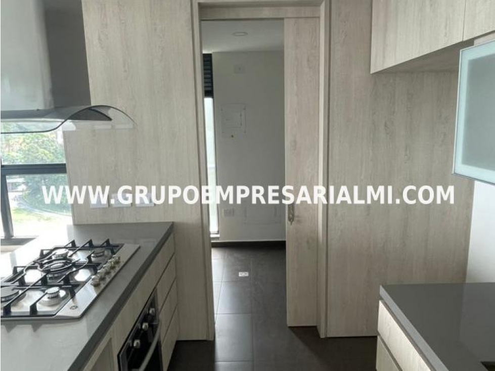FABULOSO APARTAMENTO EN ARRIENDO - SECTOR LAS PALMAS COD: 32181 — foto 2
