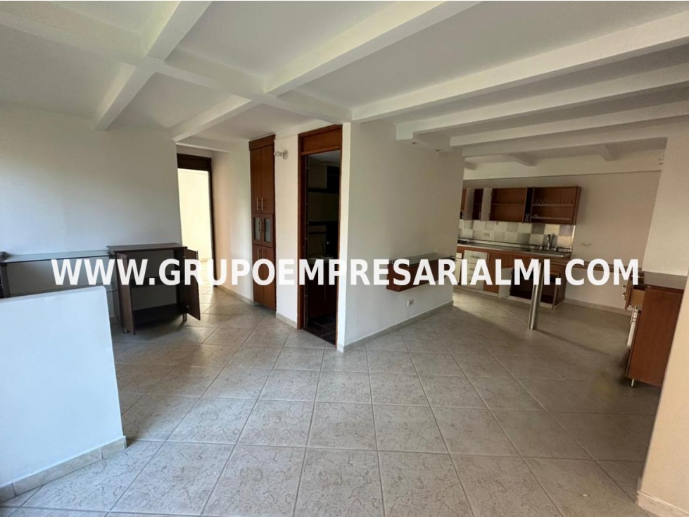 FABULOSO APARTAMENTO EN ARRIENDO - SECTOR SAN DIEGO COD: 32426 — foto 3