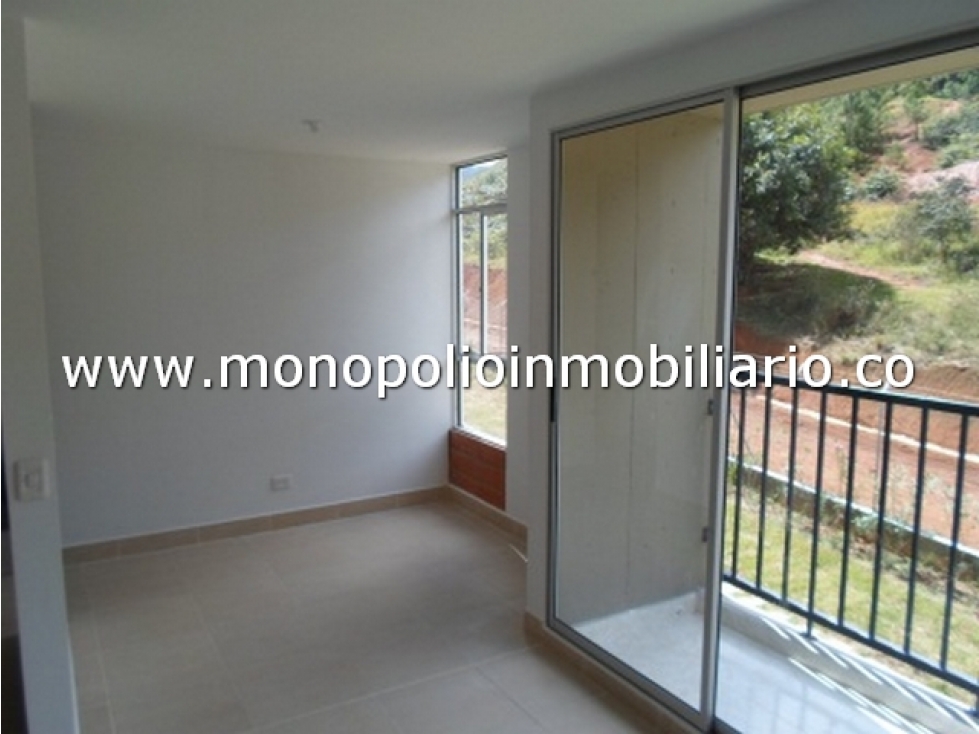 FABULOSO APARTAMENTO EN ARRIENDO - SECTOR NIQUIA COD: 1021 — foto 2