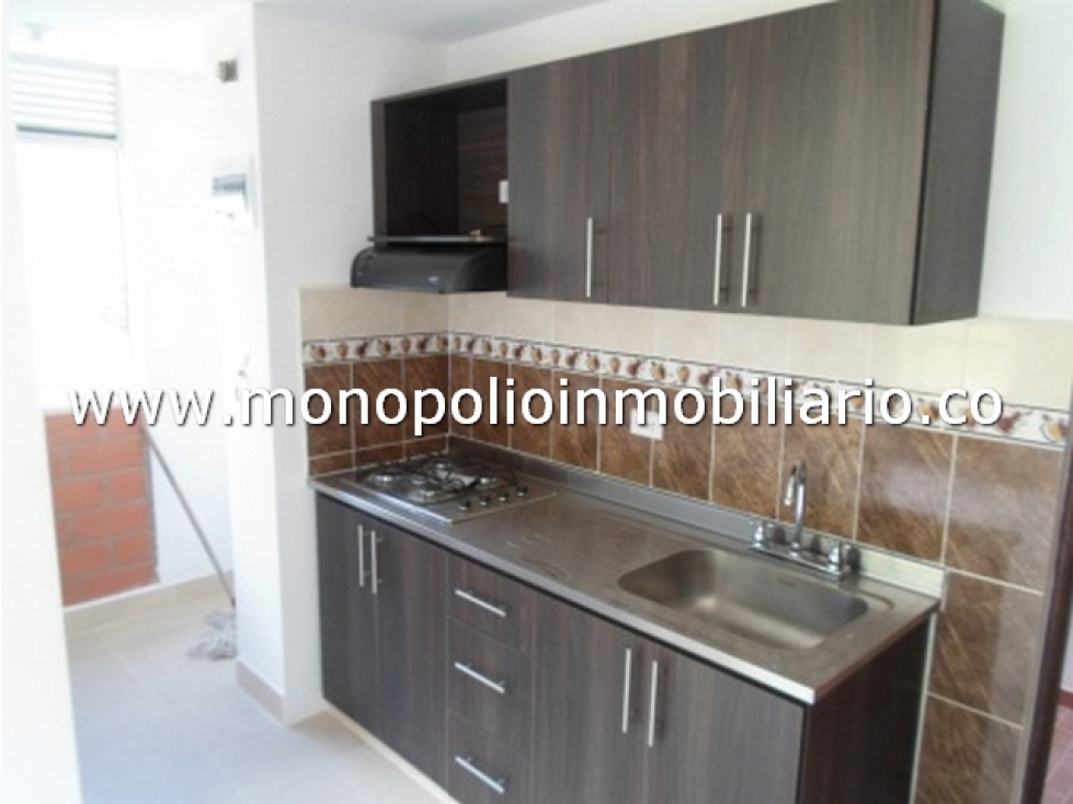 FABULOSO APARTAMENTO EN ARRIENDO - SECTOR NIQUIA COD: 1021 — foto 3