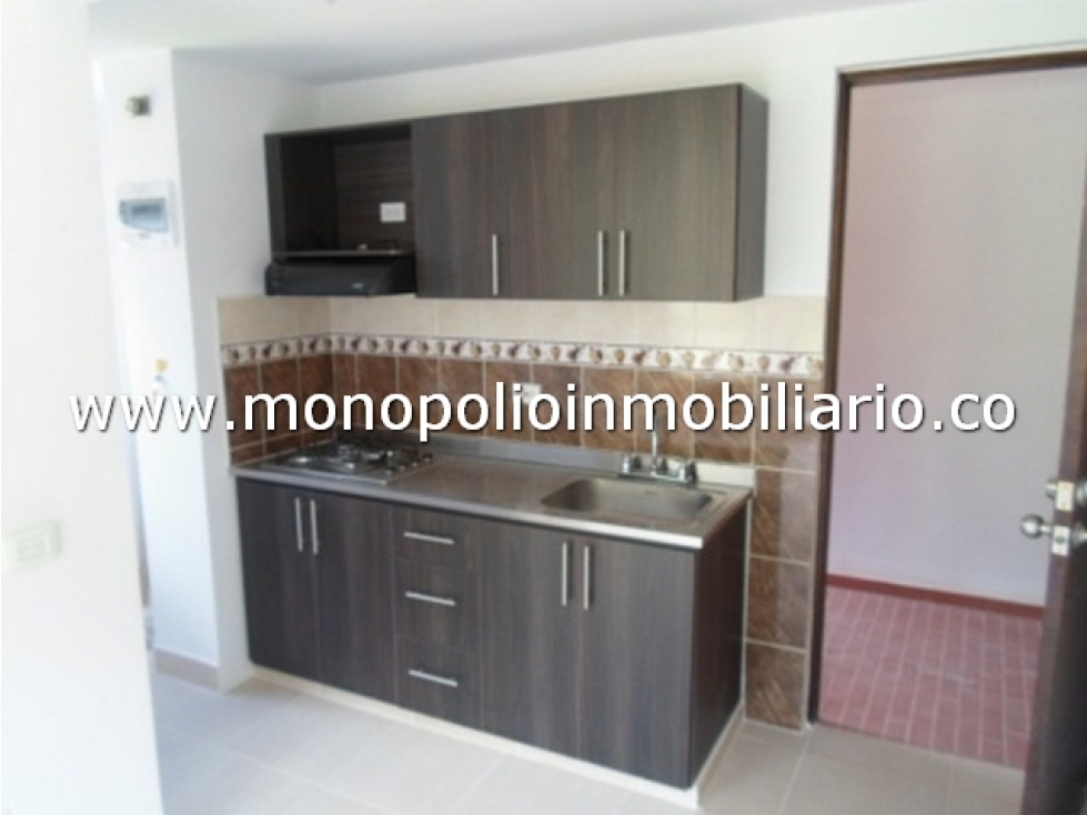 FABULOSO APARTAMENTO EN ARRIENDO - SECTOR NIQUIA COD: 1021 — foto 4