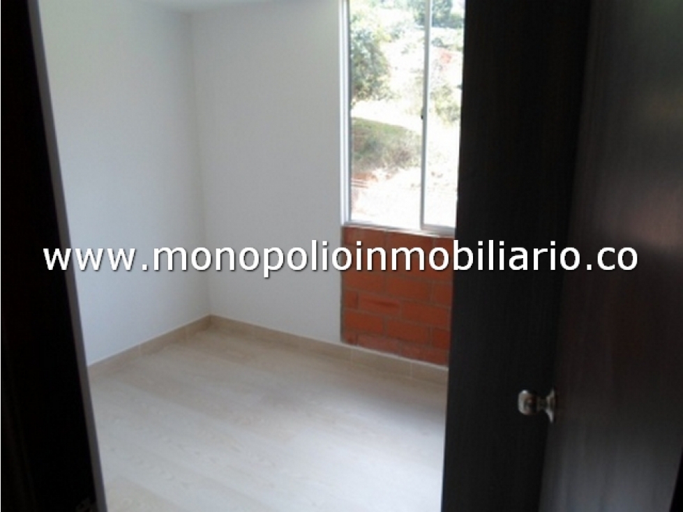 FABULOSO APARTAMENTO EN ARRIENDO - SECTOR NIQUIA COD: 1021 — foto 5