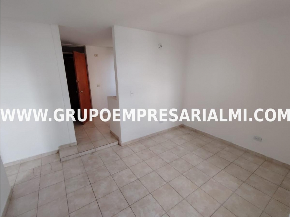 FABULOSO APARTAMENTO EN ARRIENDO - SECTOR BUENOS AIRES COD: 32208