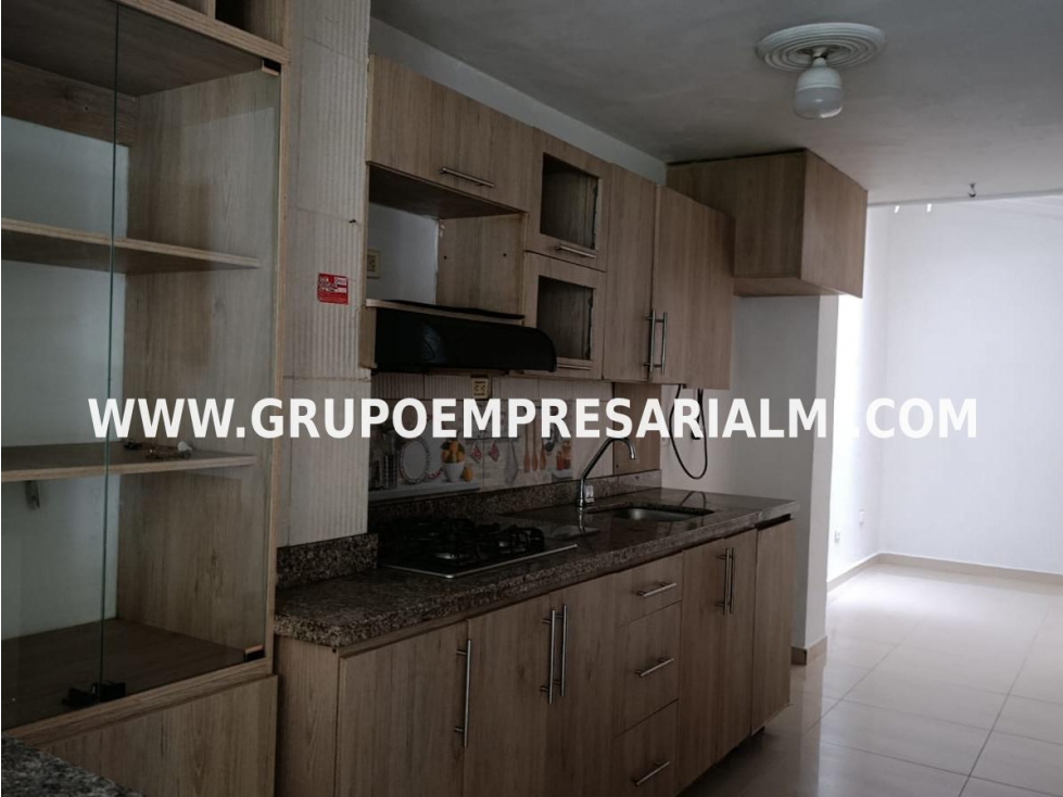 FABULOSO APARTAMENTO EN ARRIENDO - SECTOR LA AMÉRICA COD: 32848 — foto 3
