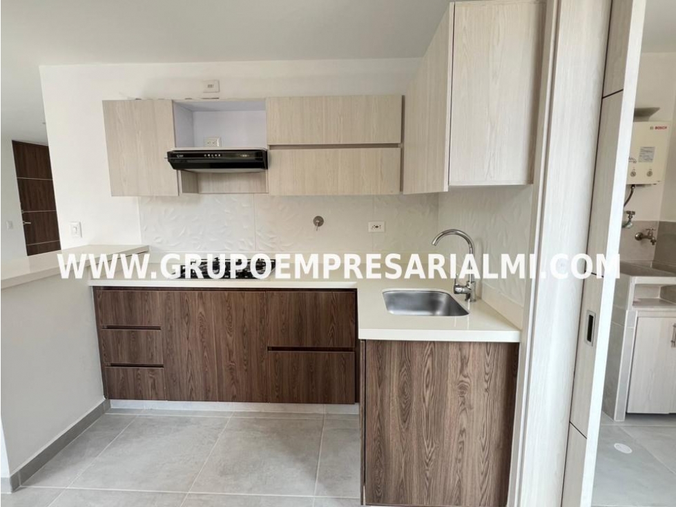 FABULOSO APARTAMENTO EN VENTA - SECTOR LAURELES COD: 30481 — foto 2